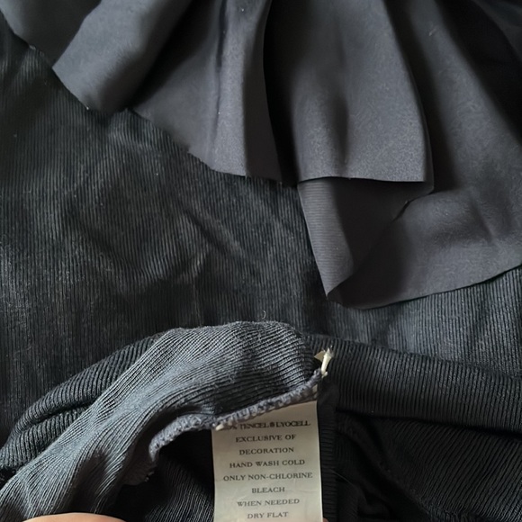 Ann Taylor Blue Tank Top with flounce accent - Picture 4 of 4